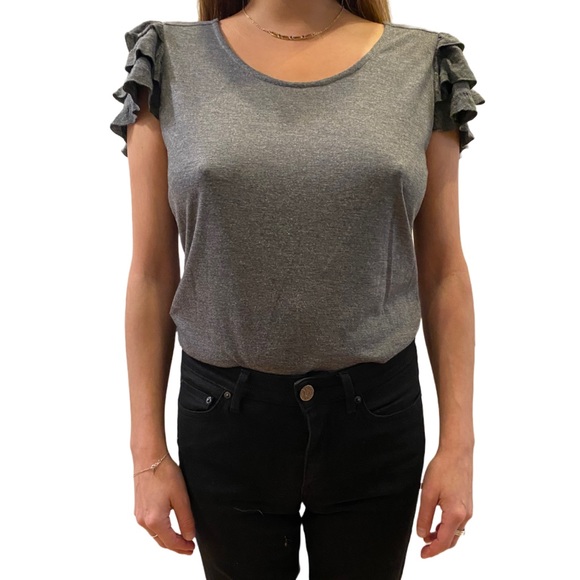 ♨️ Gray T-shirt with ruffle sleeves ♨️ - Picture 2 of 7